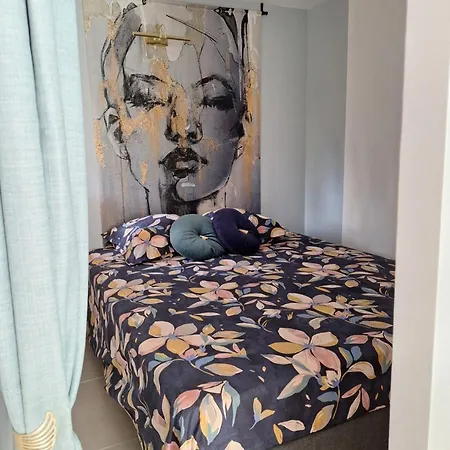 Mimilou Agathines * Agde